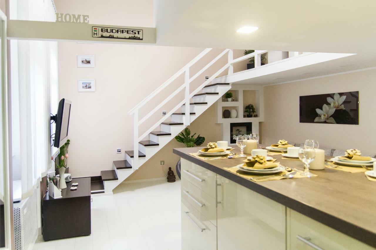 R&R Apartment Rakoczi Budapest Eksteriør billede